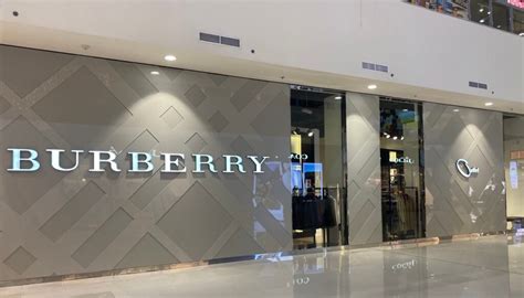 dubai burberry|Burberry price.